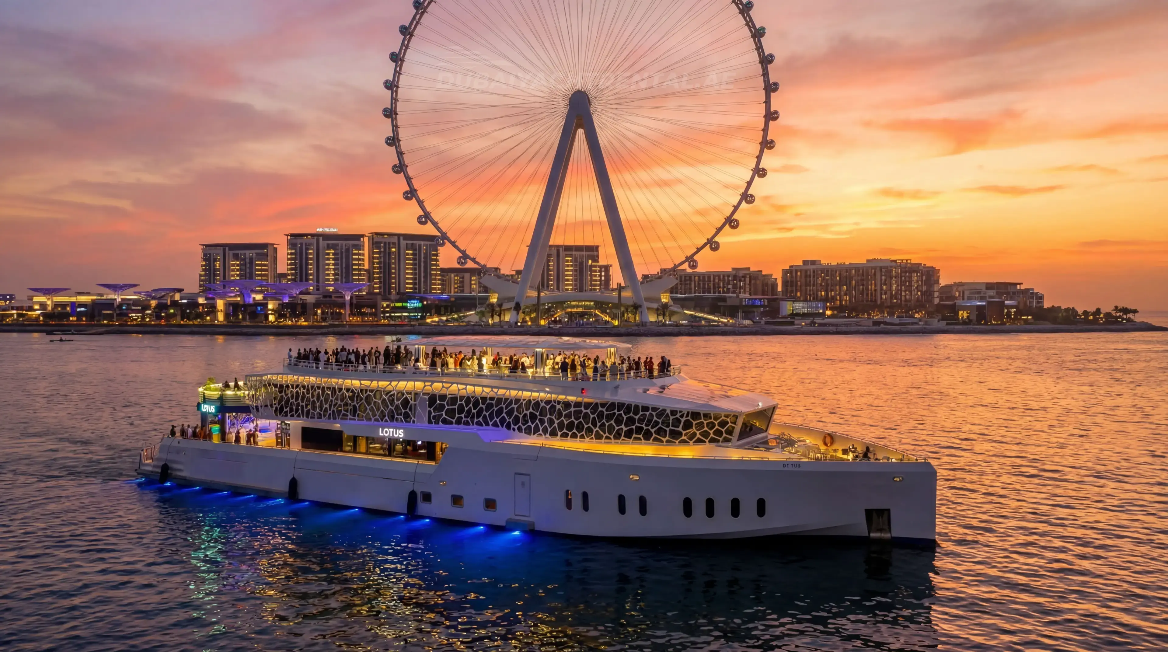 Yacht dinner in Dubai