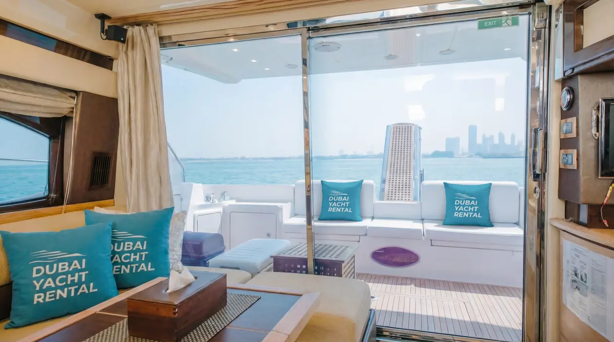 Azimut 48ft Motor Yacht, refitted in 2022