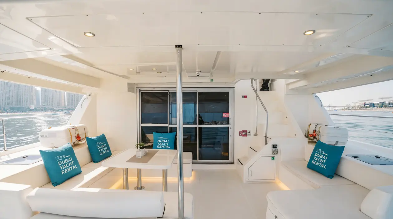 Leopard 51 Power Catamaran, refitted in 2022