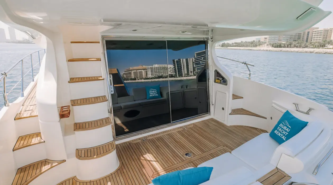 Azimut 48ft Motor Yacht, refitted in 2022