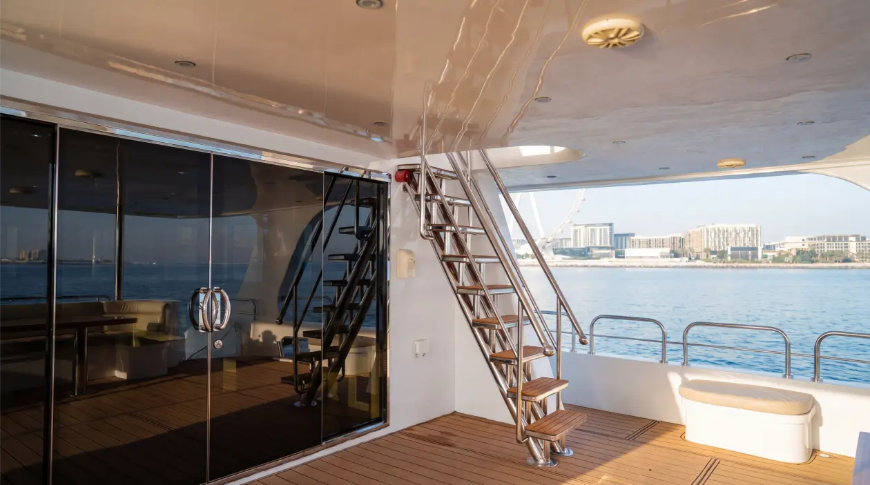 Dubai Marine 125ft Motor Yacht, built in 2020