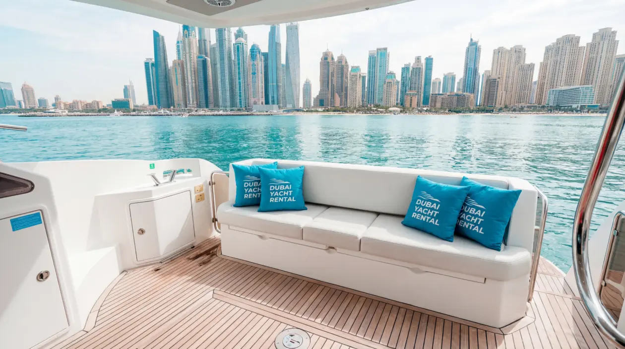 Azimut B-50ft Motor Yacht, built in 2020