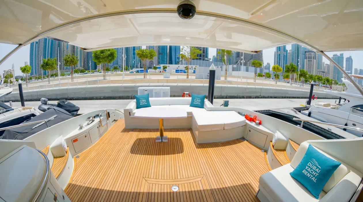 Azimut S-68 ft Motor Yacht, refitted in 2023