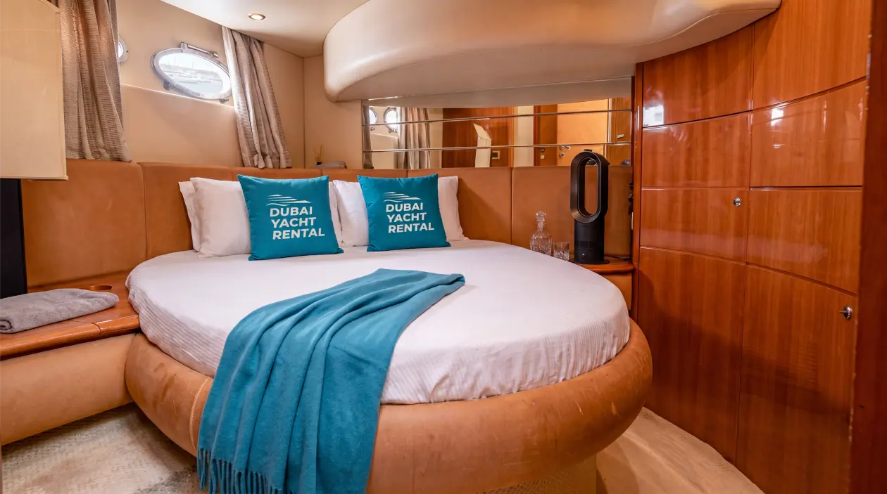 Azimut 50ft Motor Yacht, built in 2006