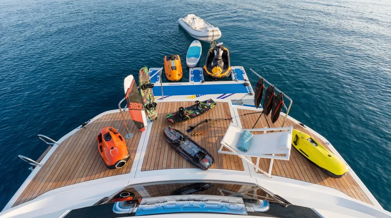 Baia 101ft Motor Yacht, refitted in 2016