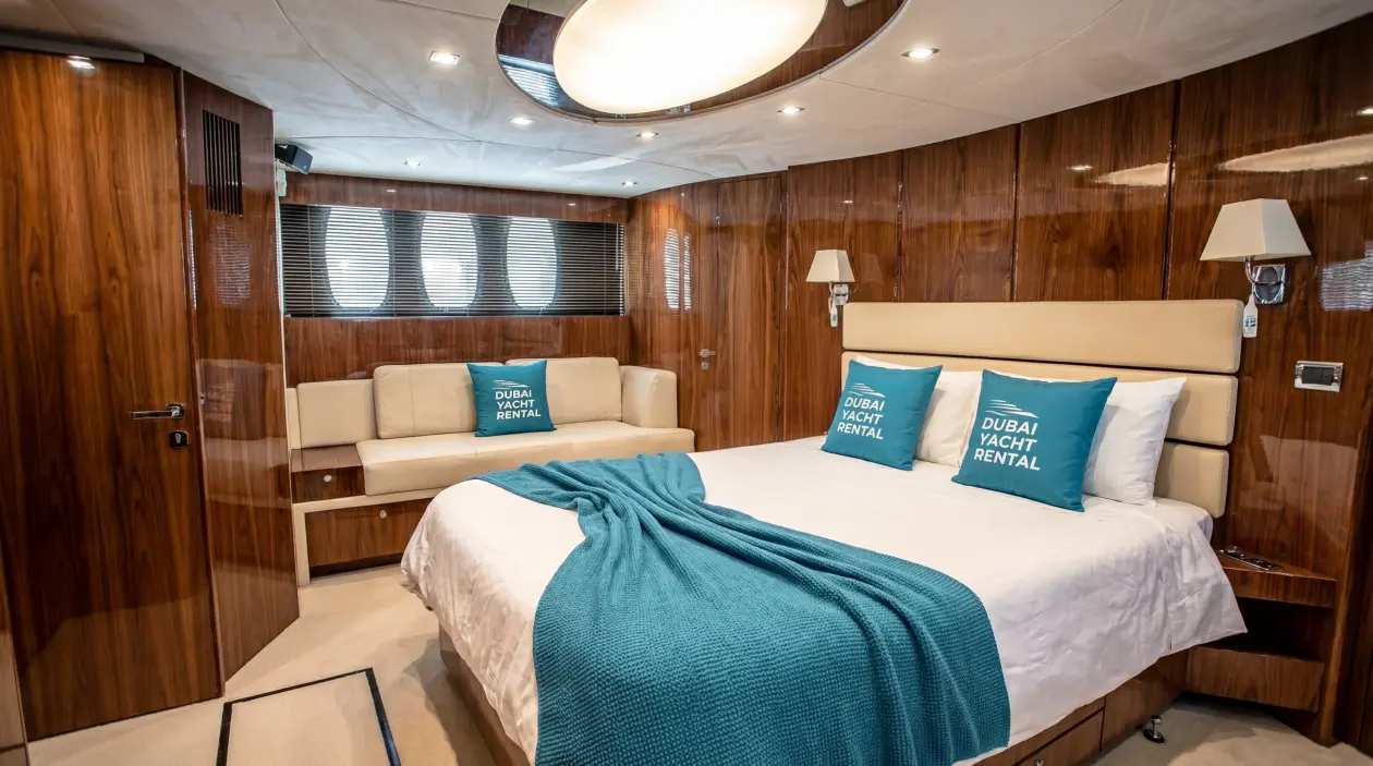 Fairline Squadron 78ft Motor Yacht, refitted in 2023