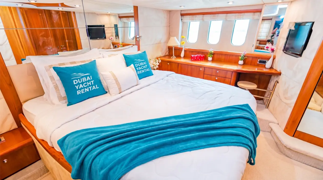 Sunseeker 70ft Motor Yacht, refitted in 2023