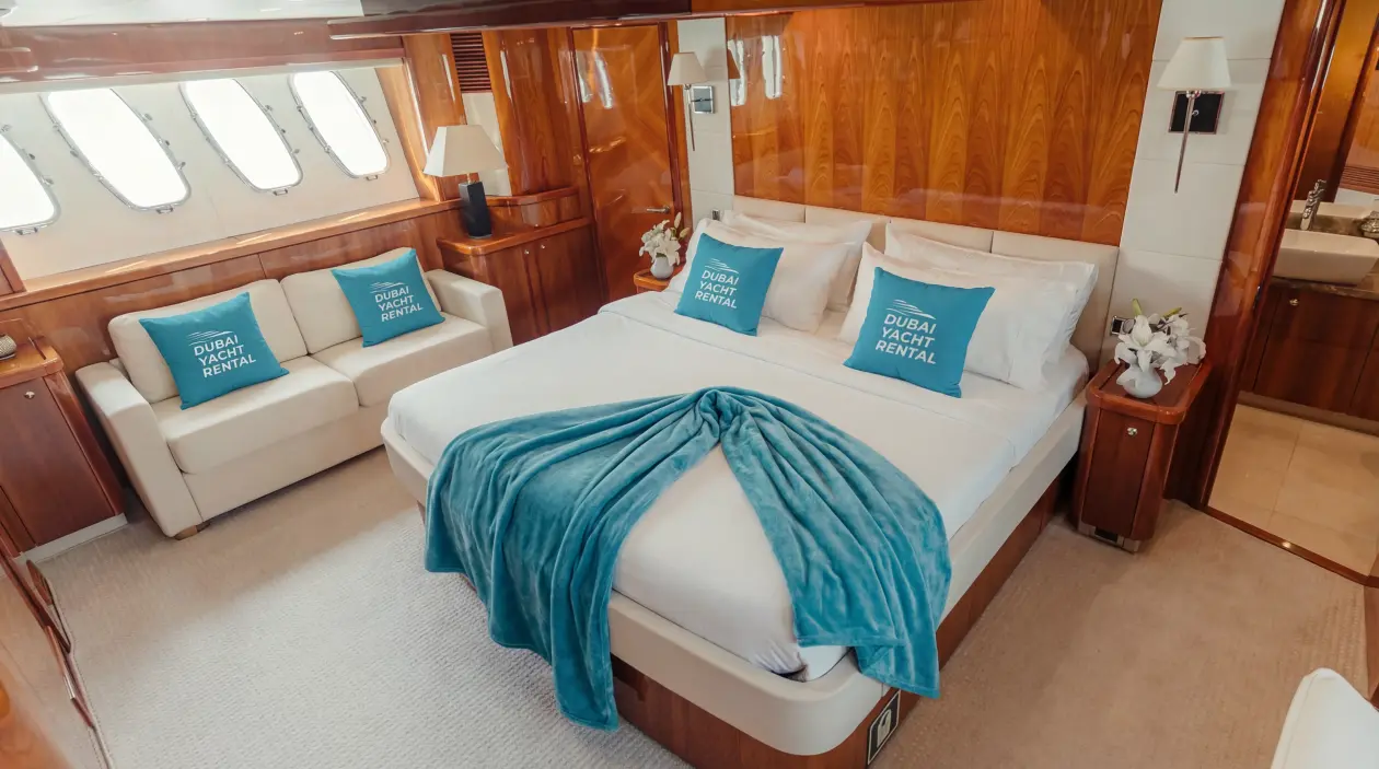 Sunseeker 90ft Motor Yacht, refitted in 2022