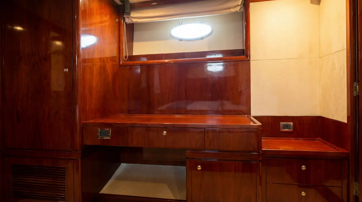 Gulf Craft 90ft Motor Yact, refitted in 2023