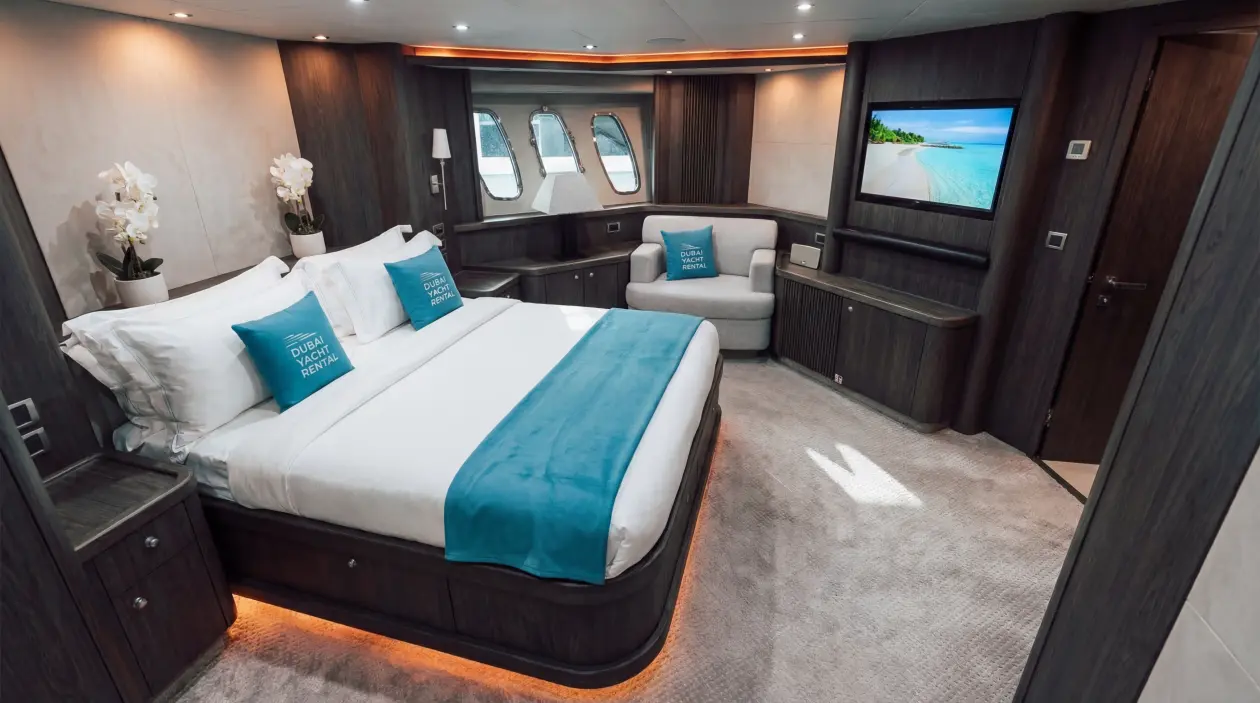 Sunseeker 82ft Motor Yacht, refitted in 2023