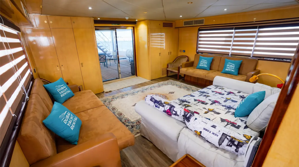 Dubai Marine 125ft Motor Yacht, built in 2020