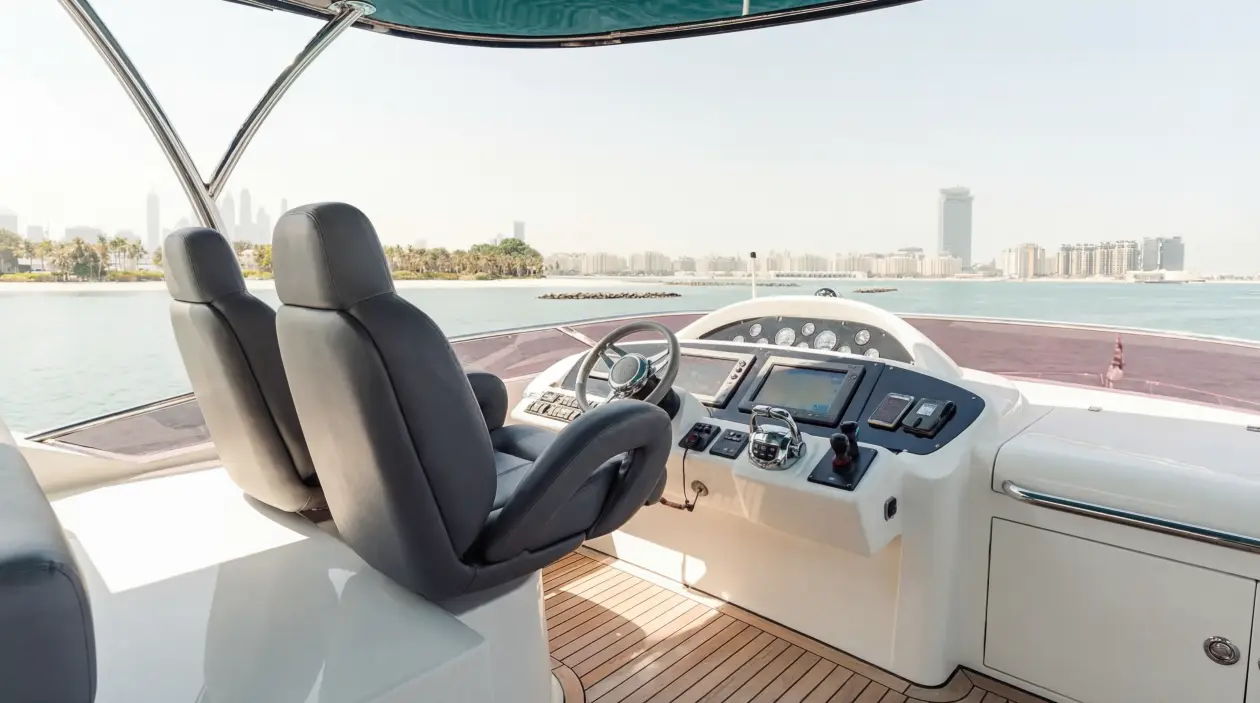 Sunseeker 90ft Motor Yacht, refitted in 2022