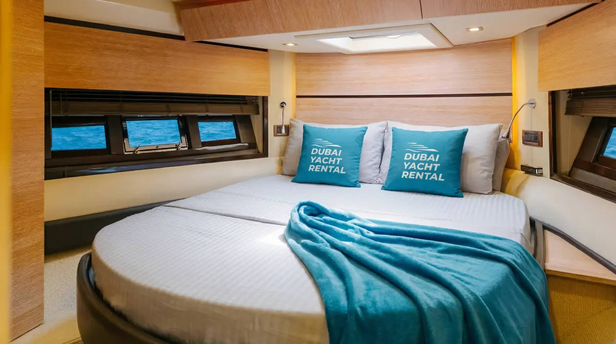 Azimut 48ft Motor Yacht, refitted in 2022