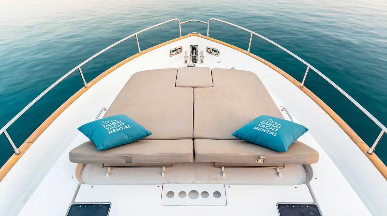 Azimut M-43ft Motor Yacht, built in 2022