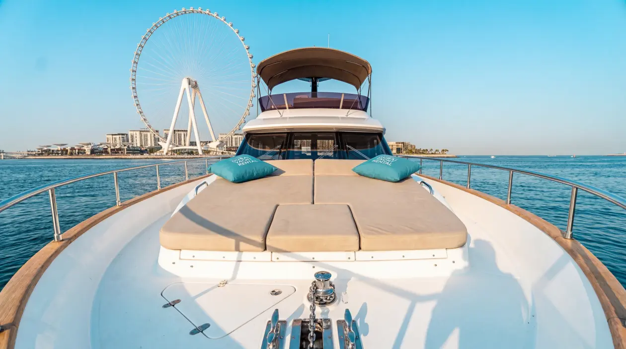 Azimut M-43ft Motor Yacht, built in 2022