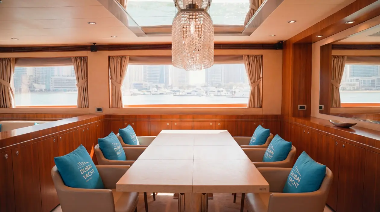 Horizon Yachts 98ft Motor Yacht, refitted in 2023