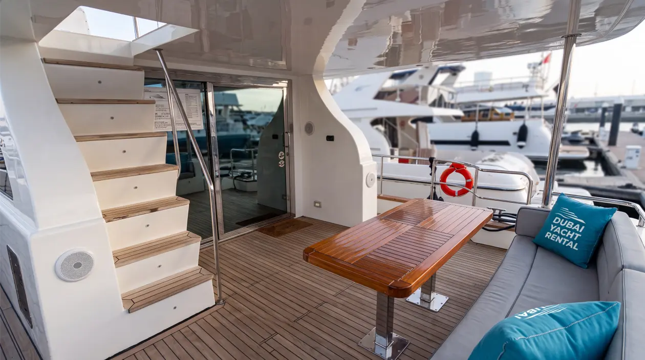 Dubai Marine 80ft Motor Yacht, refitted in 2022