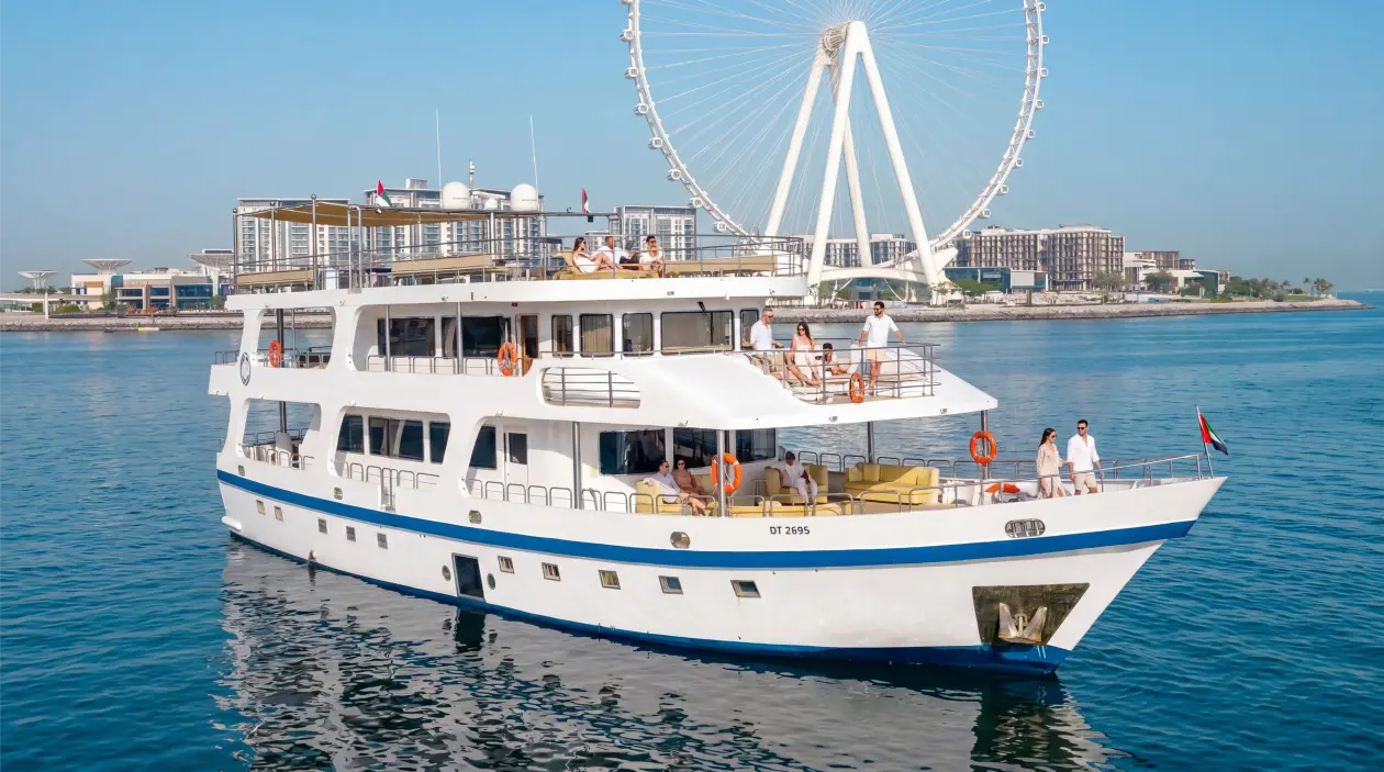 Dubai Marine 125ft Motor Yacht, built in 2020
