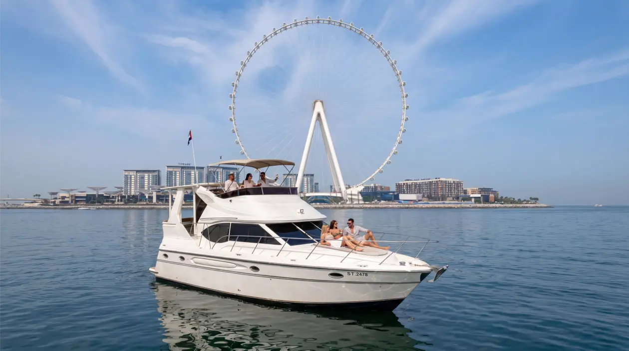 Maxum Marine 48ft Motor Yacht, built in 2001