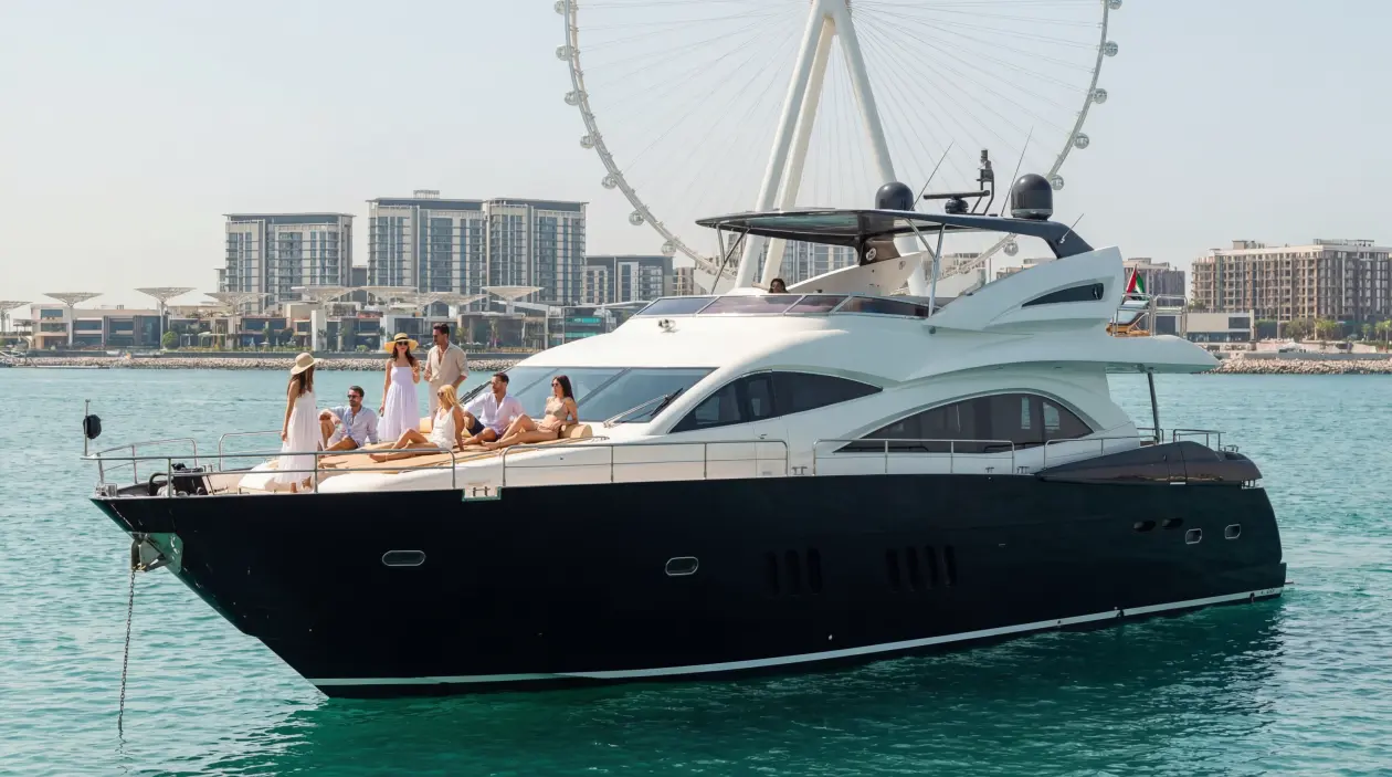 Sunseeker 90ft Motor Yacht, refitted in 2022