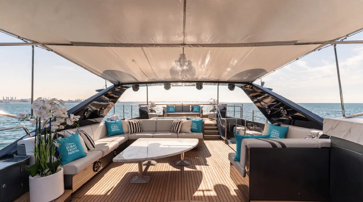 Azimut 100ft Motor Yacht, refitted in 2025