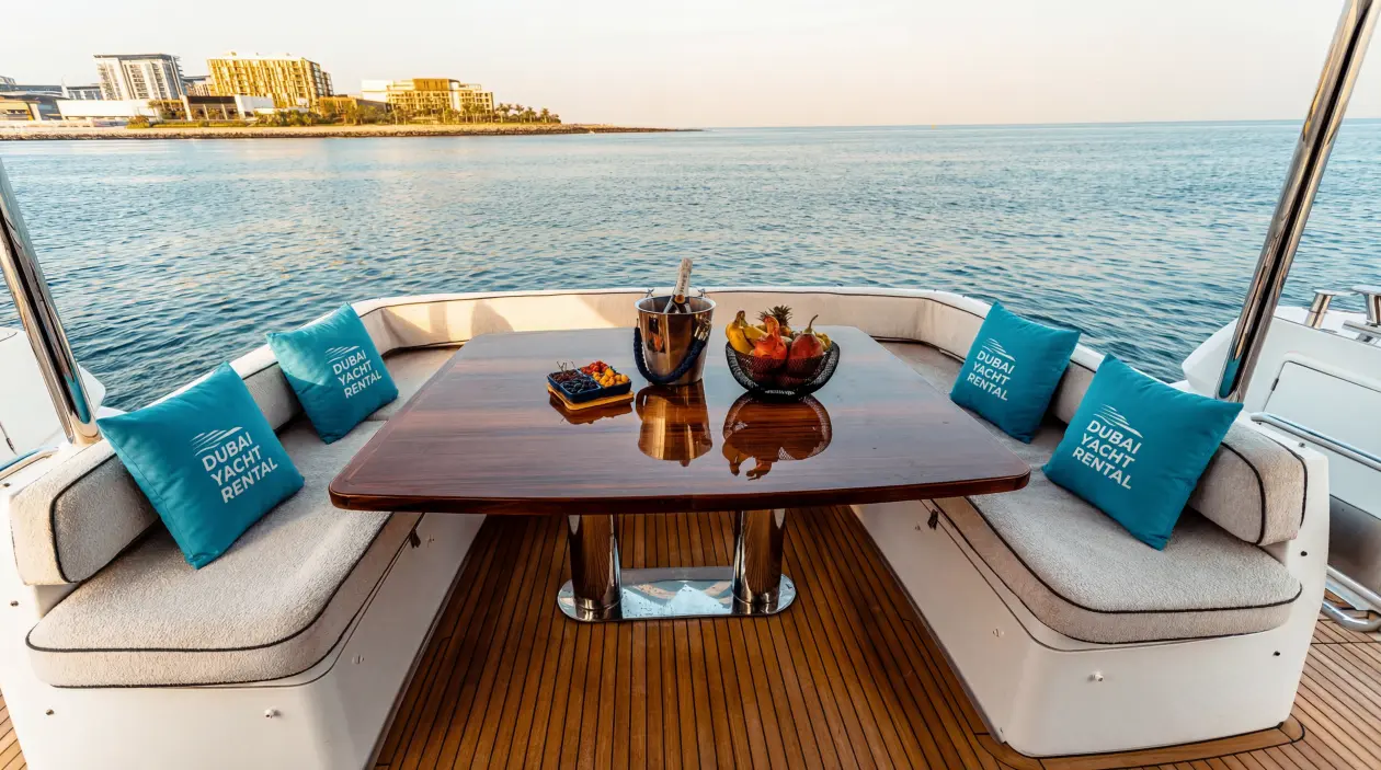 Azimut M-66ft Motor Yacht, built in 2022