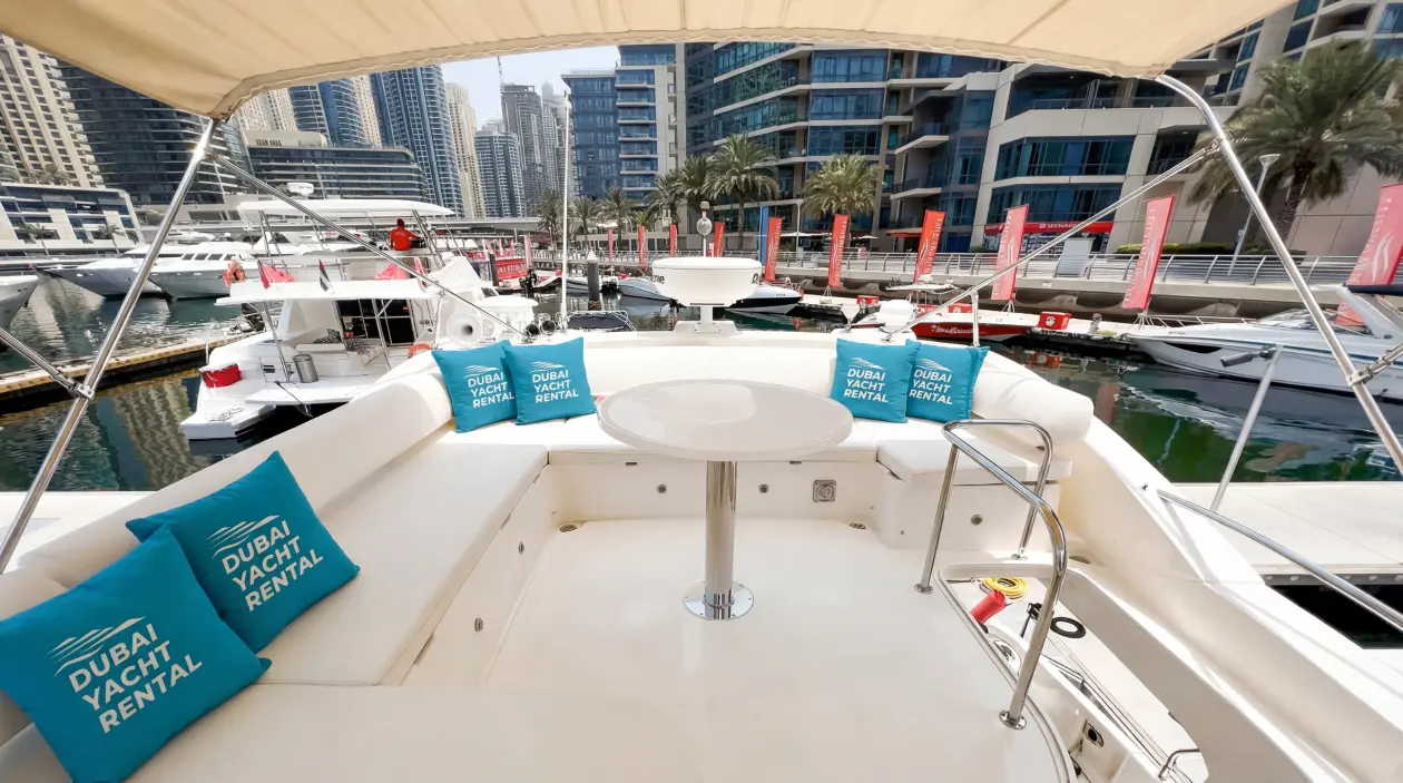 Azimut 50ft Motor Yacht, refitted in 2021