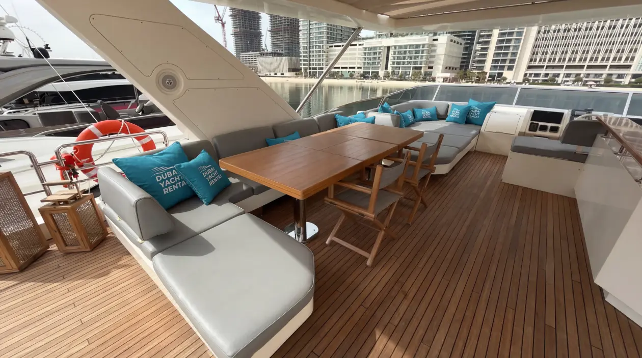 Azimut S-88ft Motor Yacht, refitted in 2024