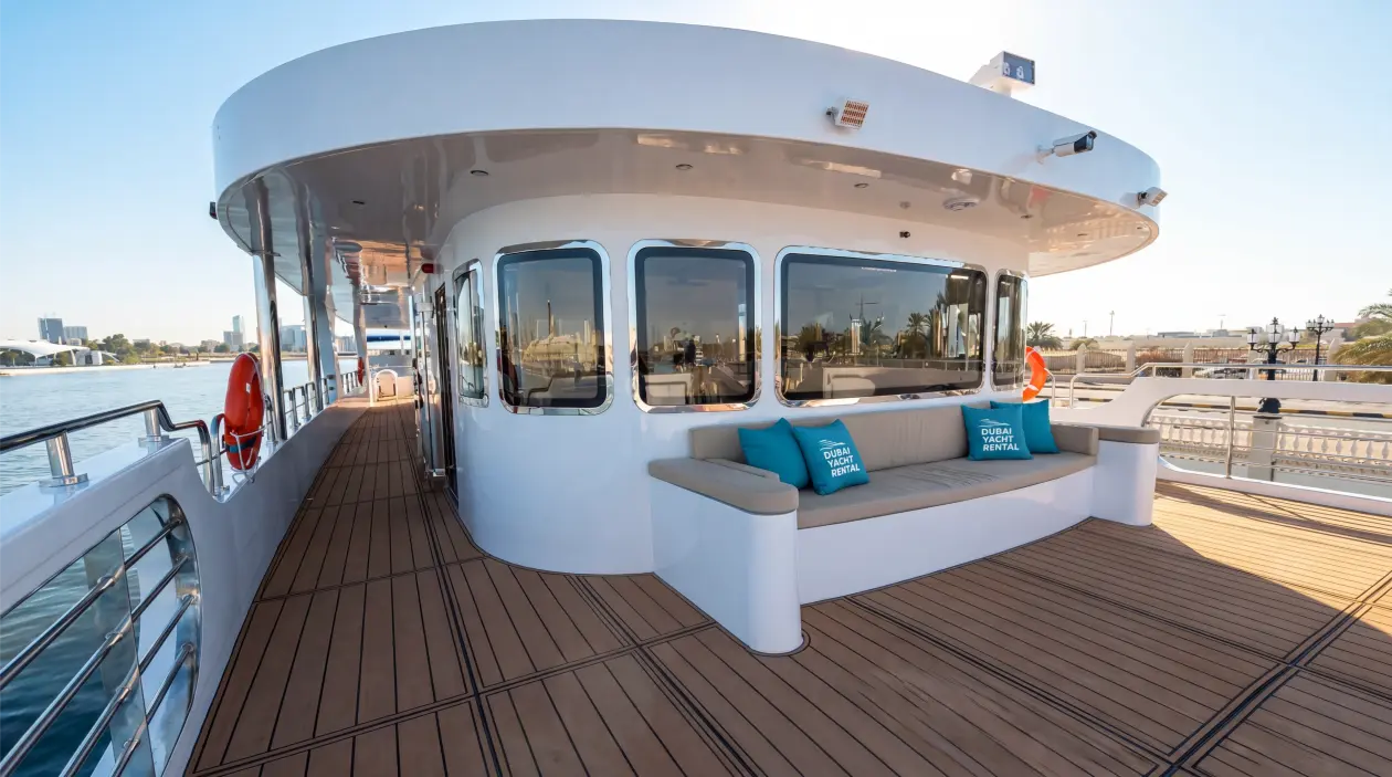 Dubai Marine 125ft Motor Yacht, built in 2020