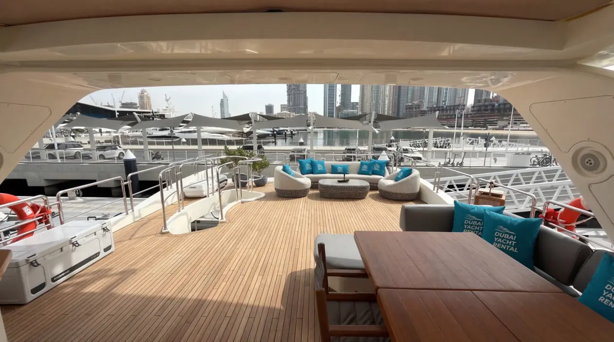 Azimut S-88ft Motor Yacht, refitted in 2024