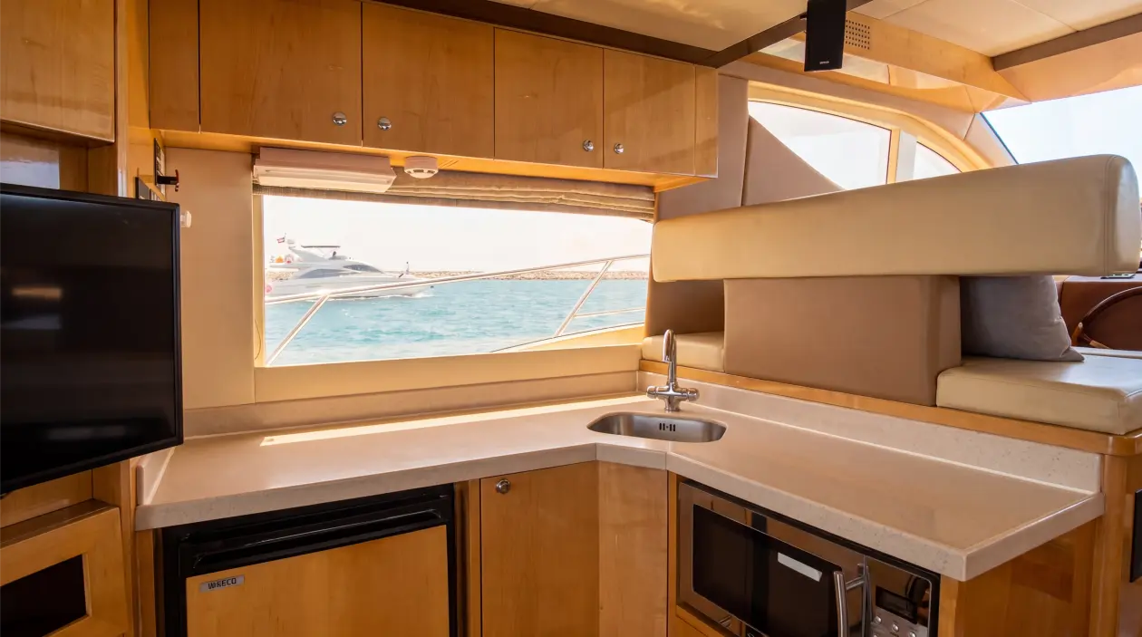 Majesty 48ft Motor Yacht, refitted in 2023