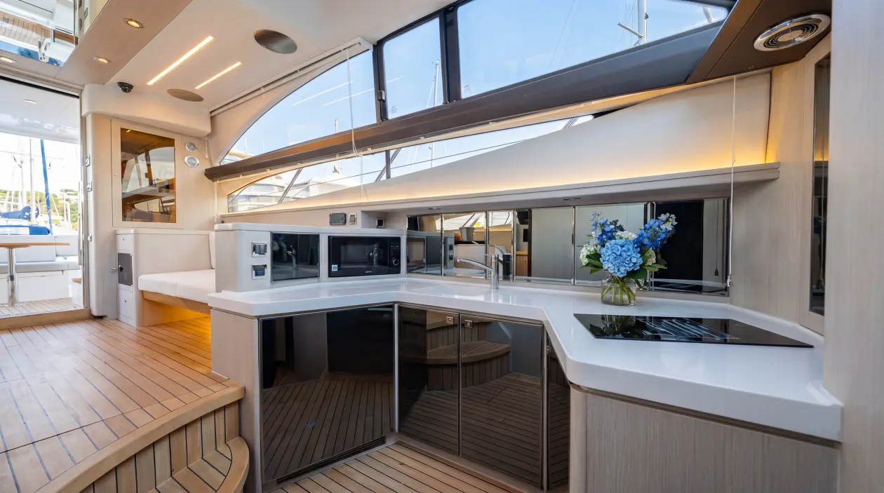 Arya 42ft Motor Yacht, refitted in 2023