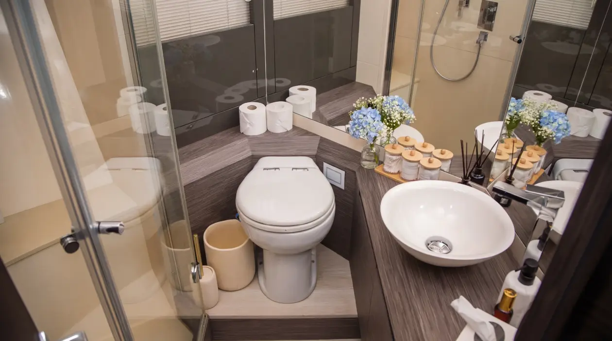 Pershing 82ft Motor Yacht, refitted in 2025