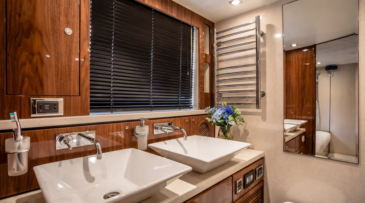 Fairline Squadron 78ft Motor Yacht, refitted in 2023