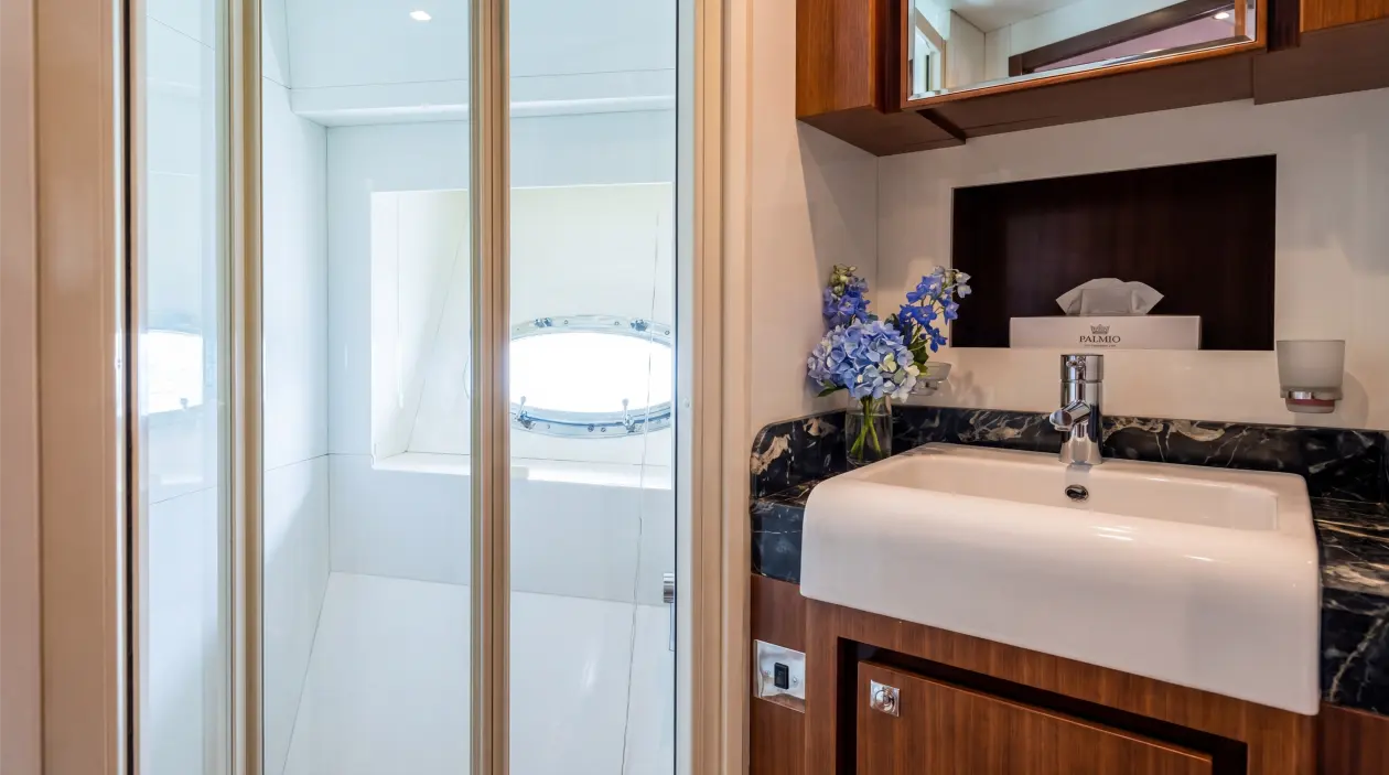 Majesty 64ft Motor Yacht, refitted in 2024