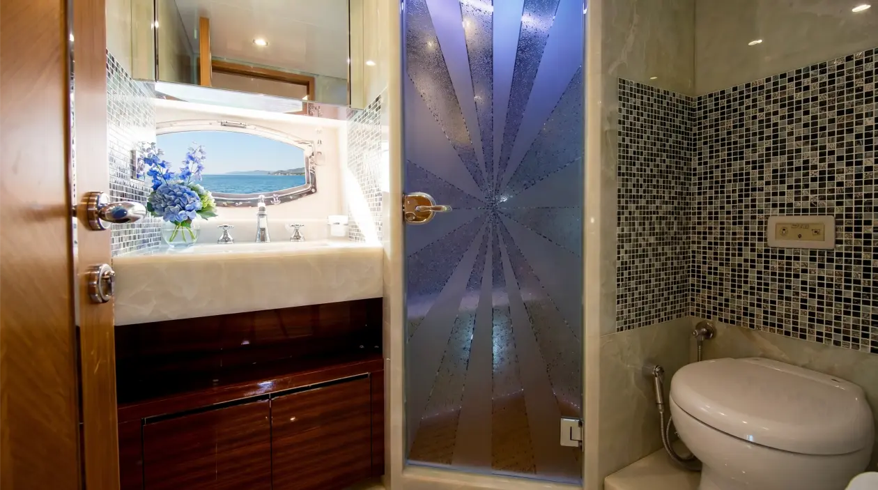 Gulf Craft 82ft Motor Yacht, refitted in 2024