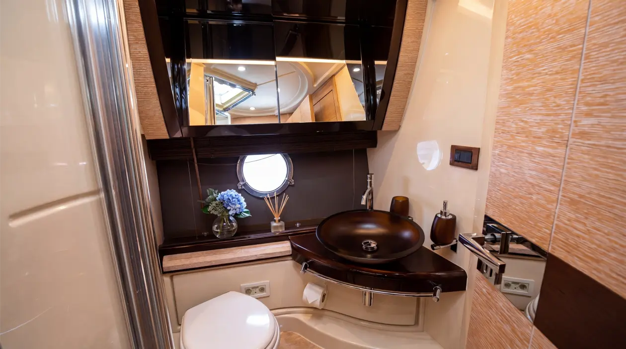 Azimut 53ft Motor Yacht, refitted in 2023