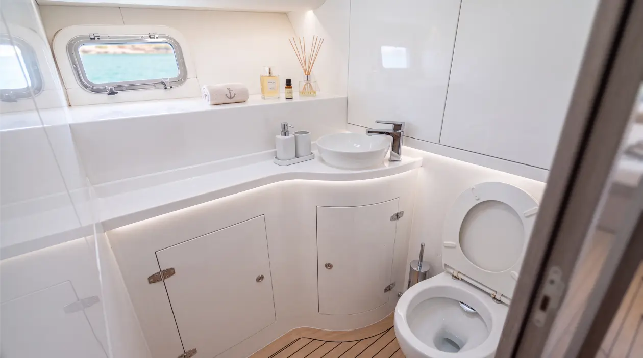 Luhrs 40ft Fishing Sport Yacht, reffited in 2025