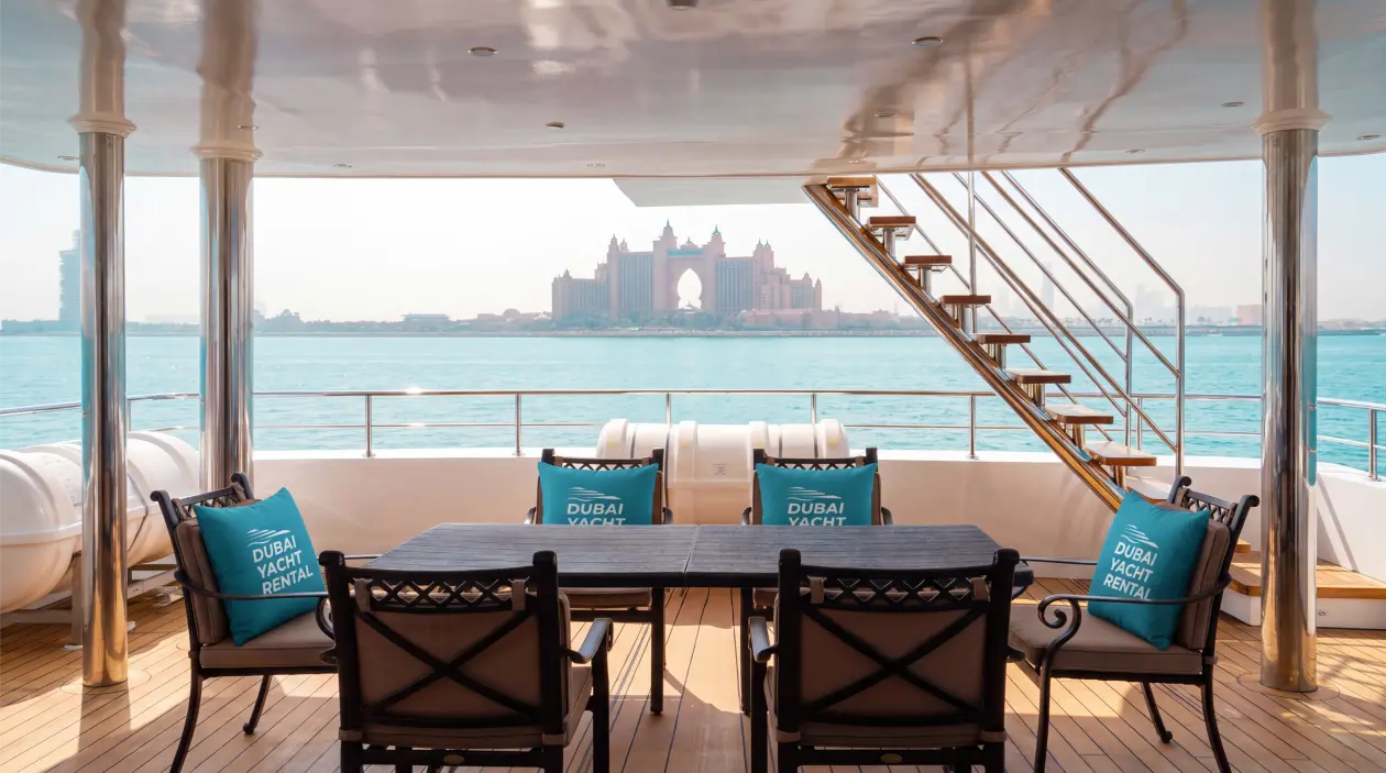 Dubai Marine 125ft Motor Yacht, built in 2020