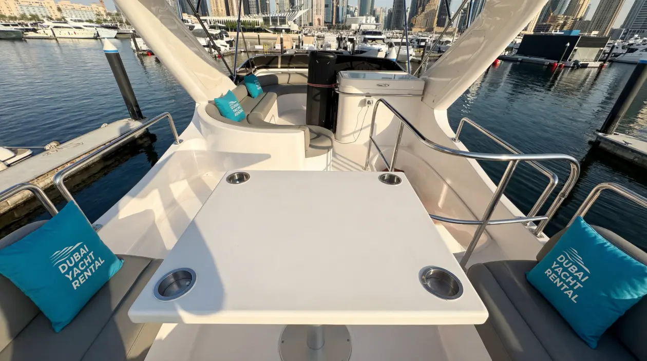 Majesty 50 ft Motor Yacht, refitted in 2022