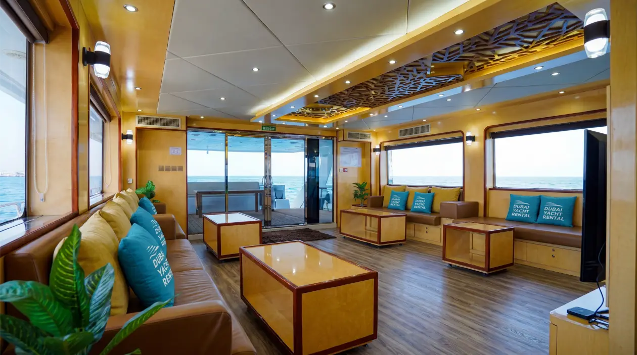 Dubai Marine 125ft Motor Yacht, built in 2020