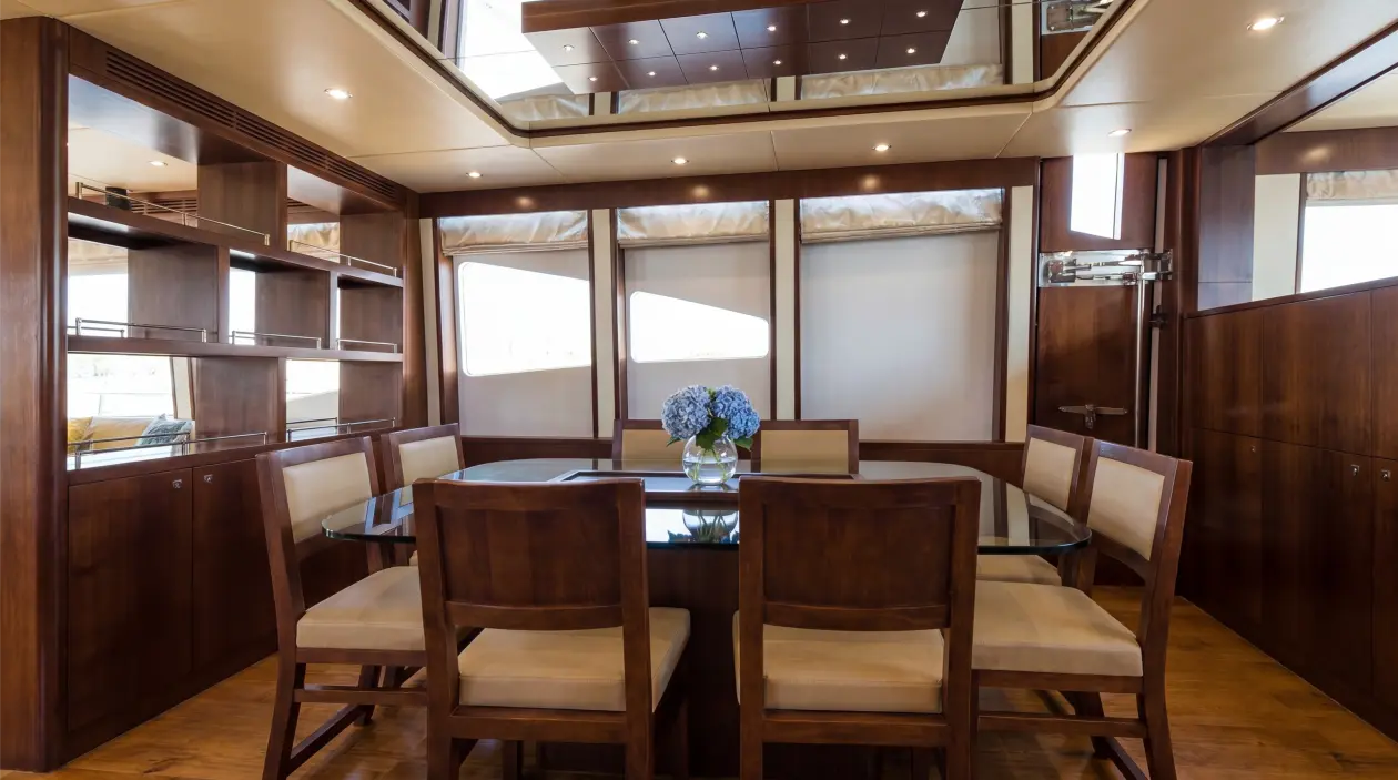 Majesty 88ft Motor Yacht, refitted in 2022
