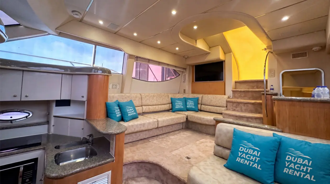 Maxum Marine 48ft Motor Yacht, built in 2001