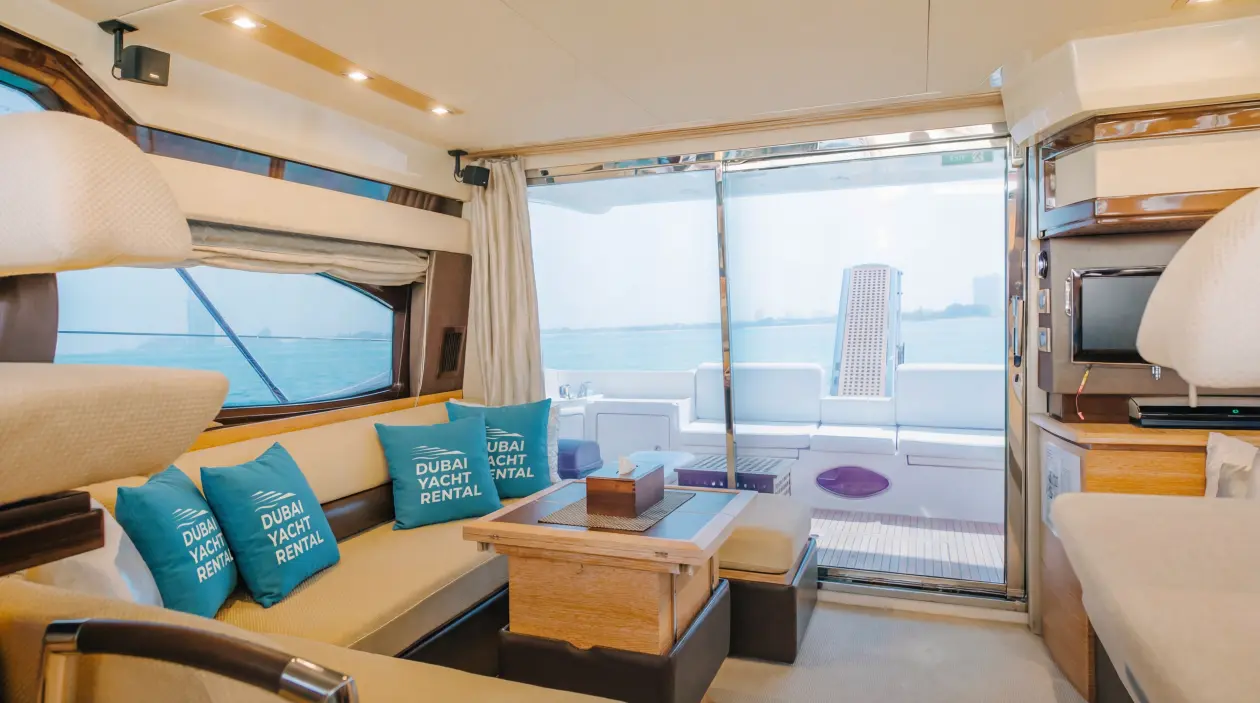 Azimut 48ft Motor Yacht, refitted in 2022