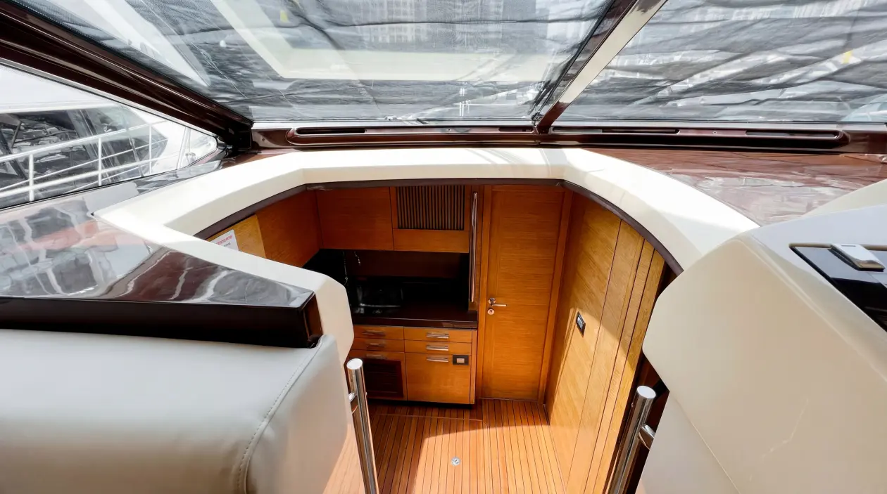 Azimut 50ft Motor Yacht, refitted in 2021