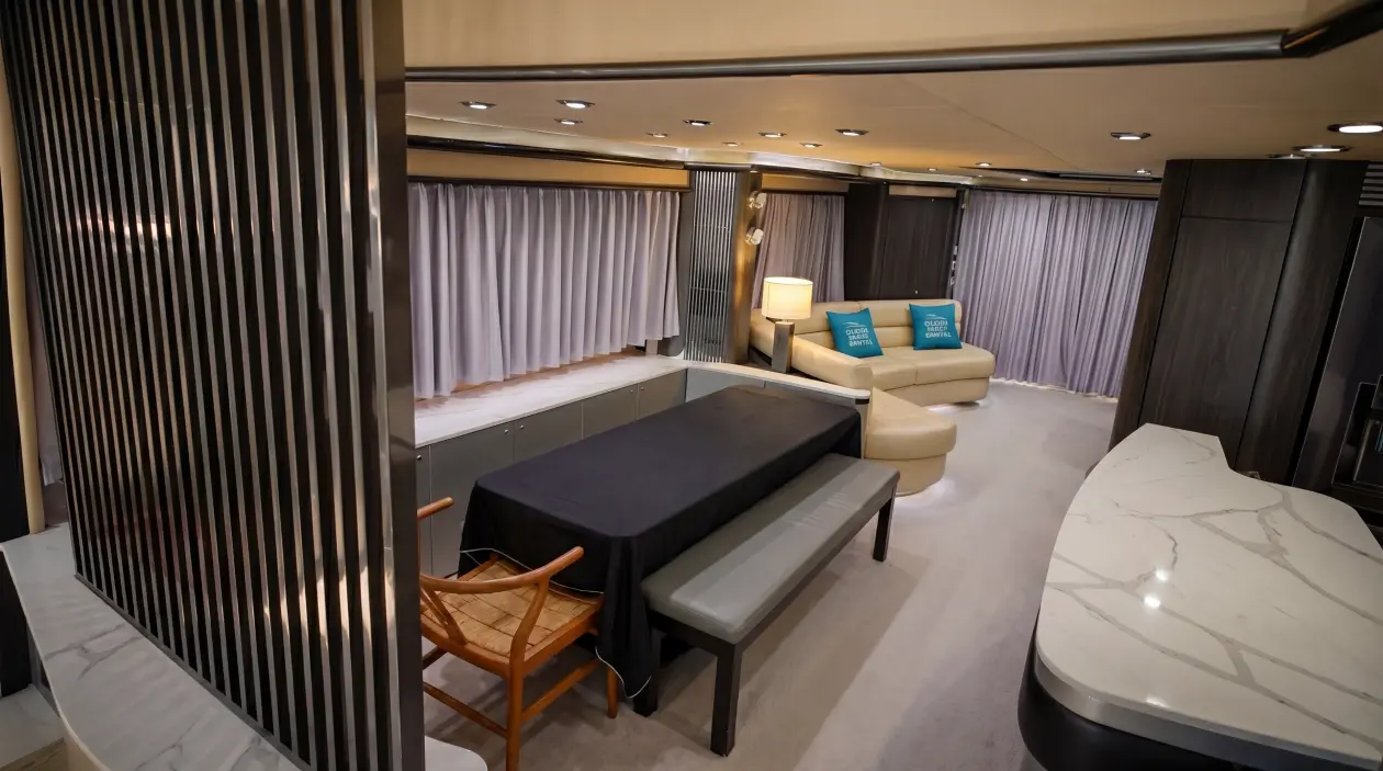 Sunseeker 90ft Motor Yacht, refitted in 2020