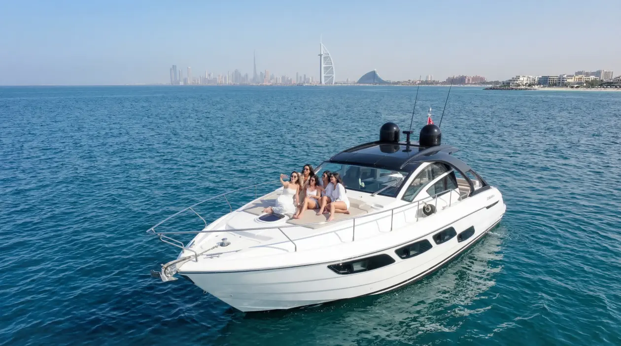 Pershing 54 ft Motor Yacht, refitted in 2024